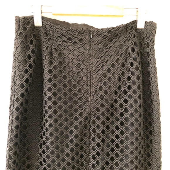 🖤NWT Adiva Black Pencil Skirt with Slit Size Medium - Picture 2 of 4